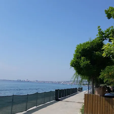 Cozy In Buyukcekmece Istambul